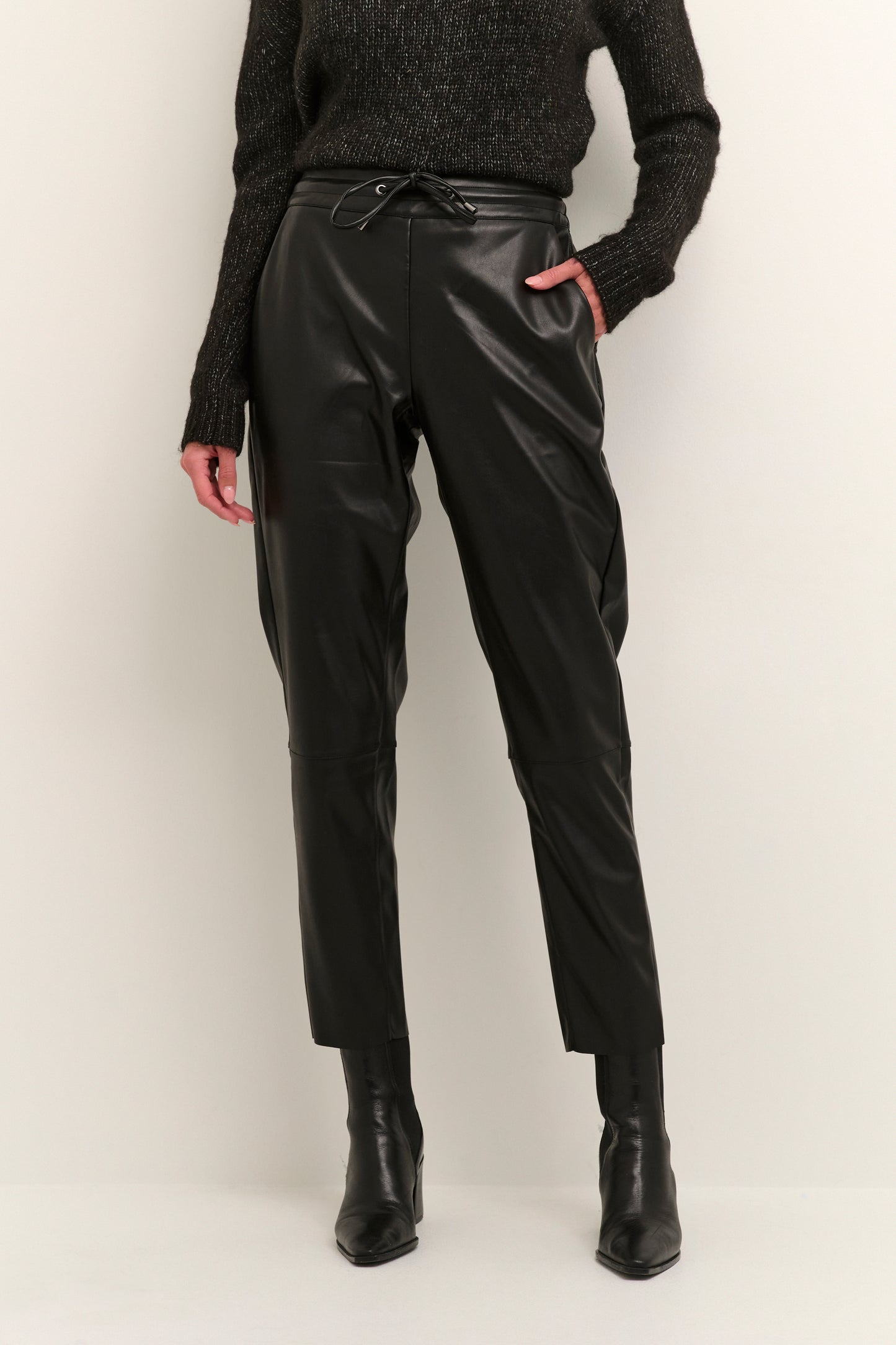 Villa broek leatherlook - zwart