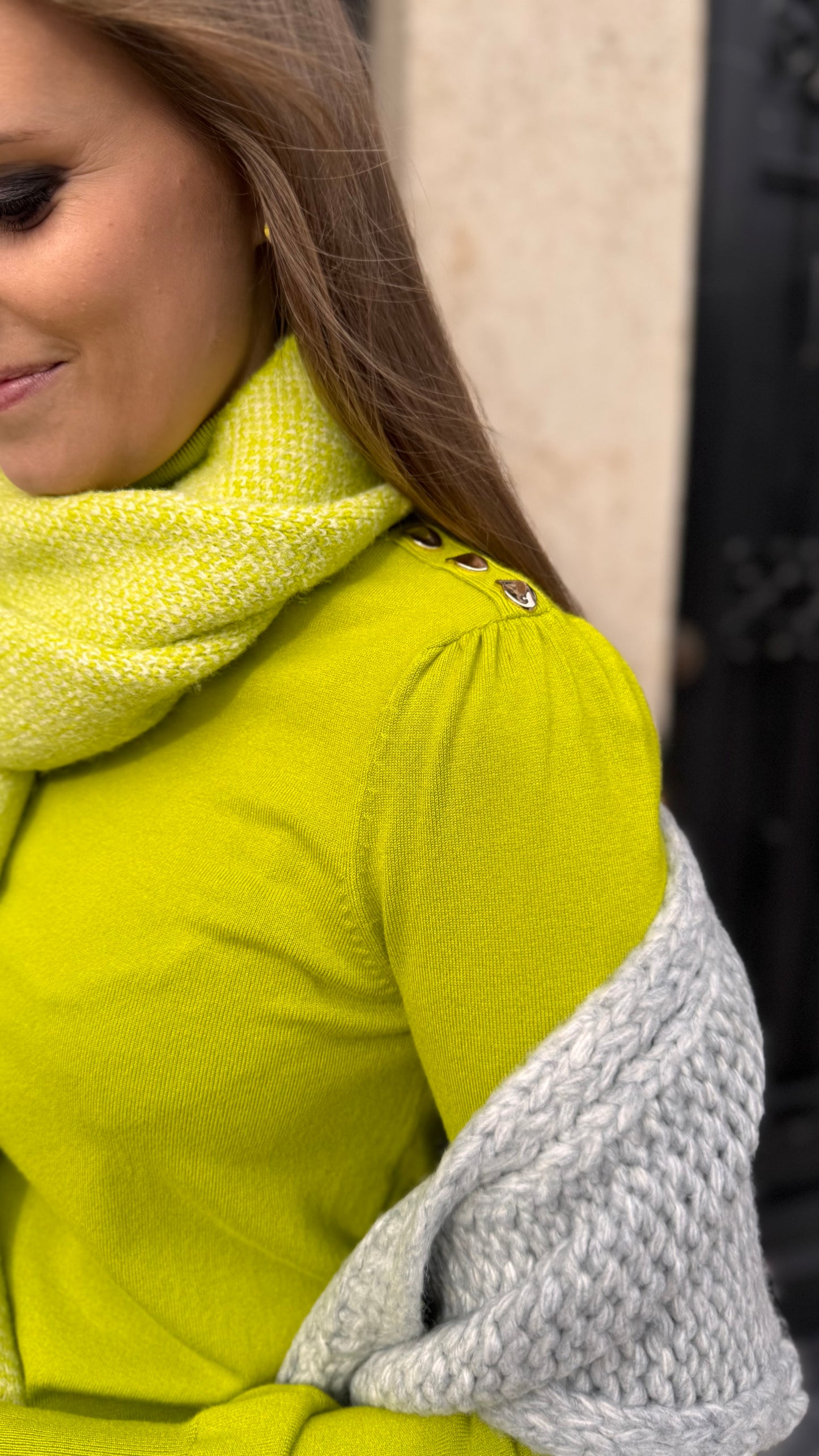 Sweater shldr button col basic - city lime