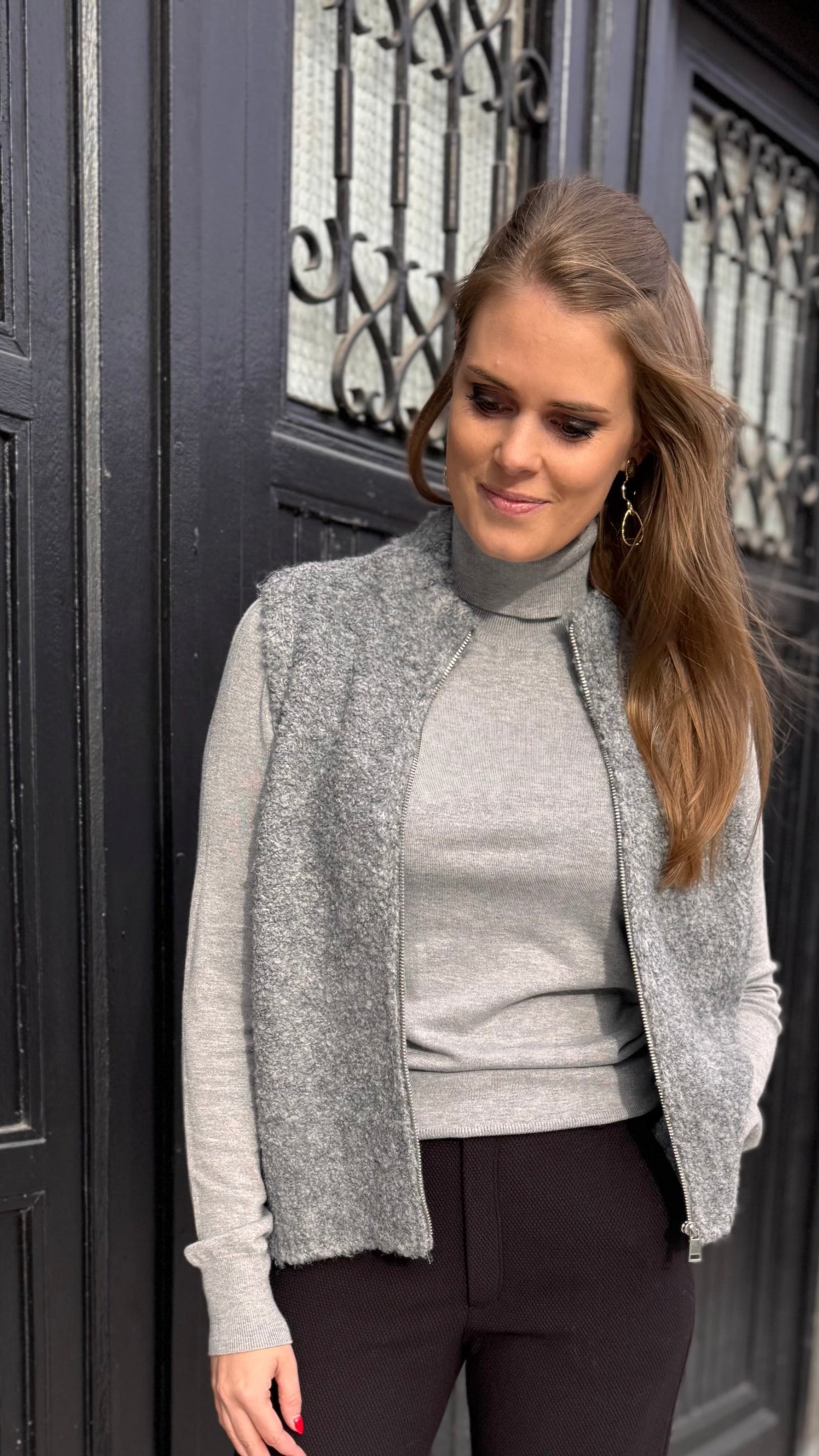 Sleeveless pullover with zipper - Mid grey