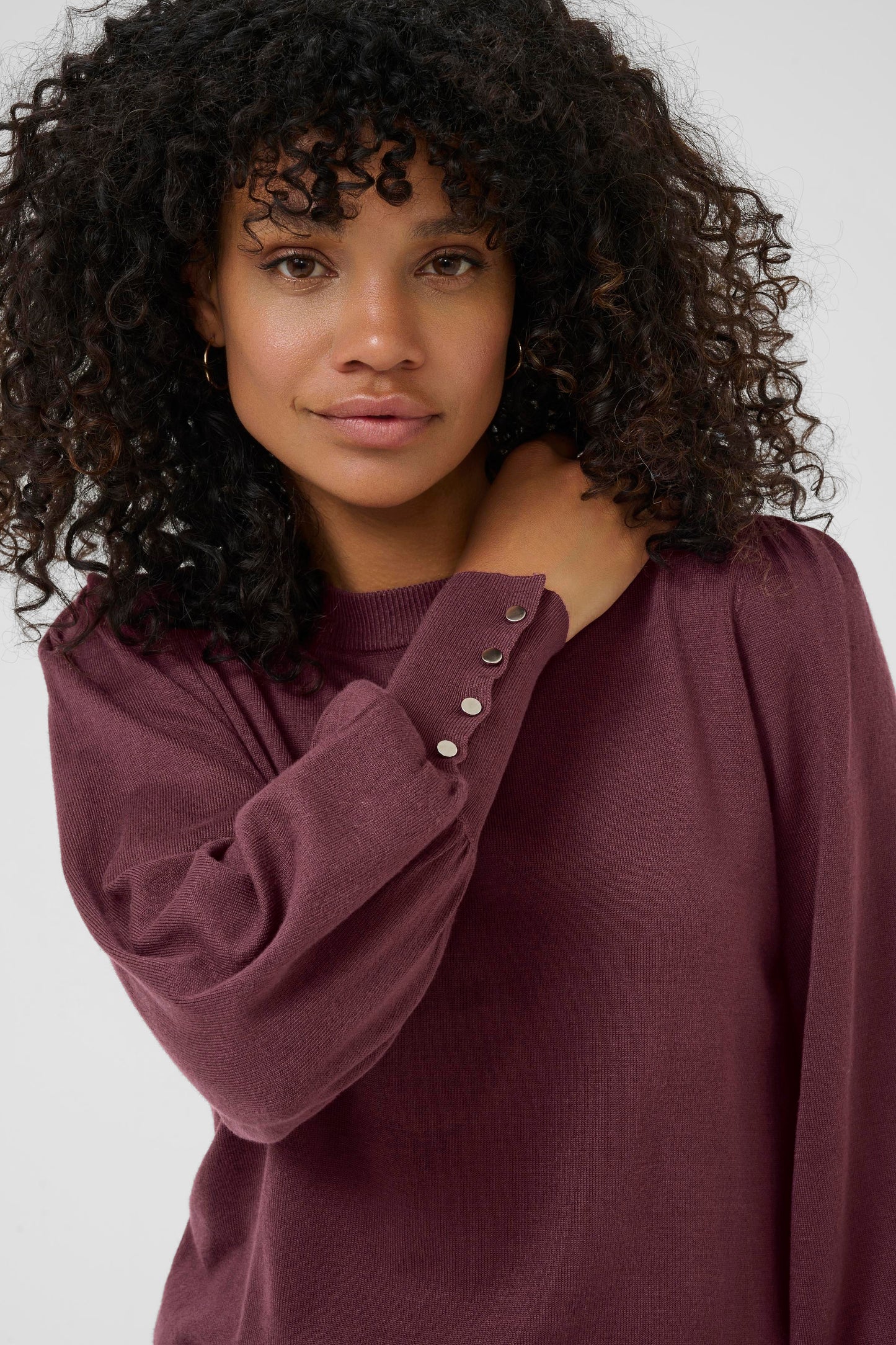 Lizza round neck knit button - windsor wine