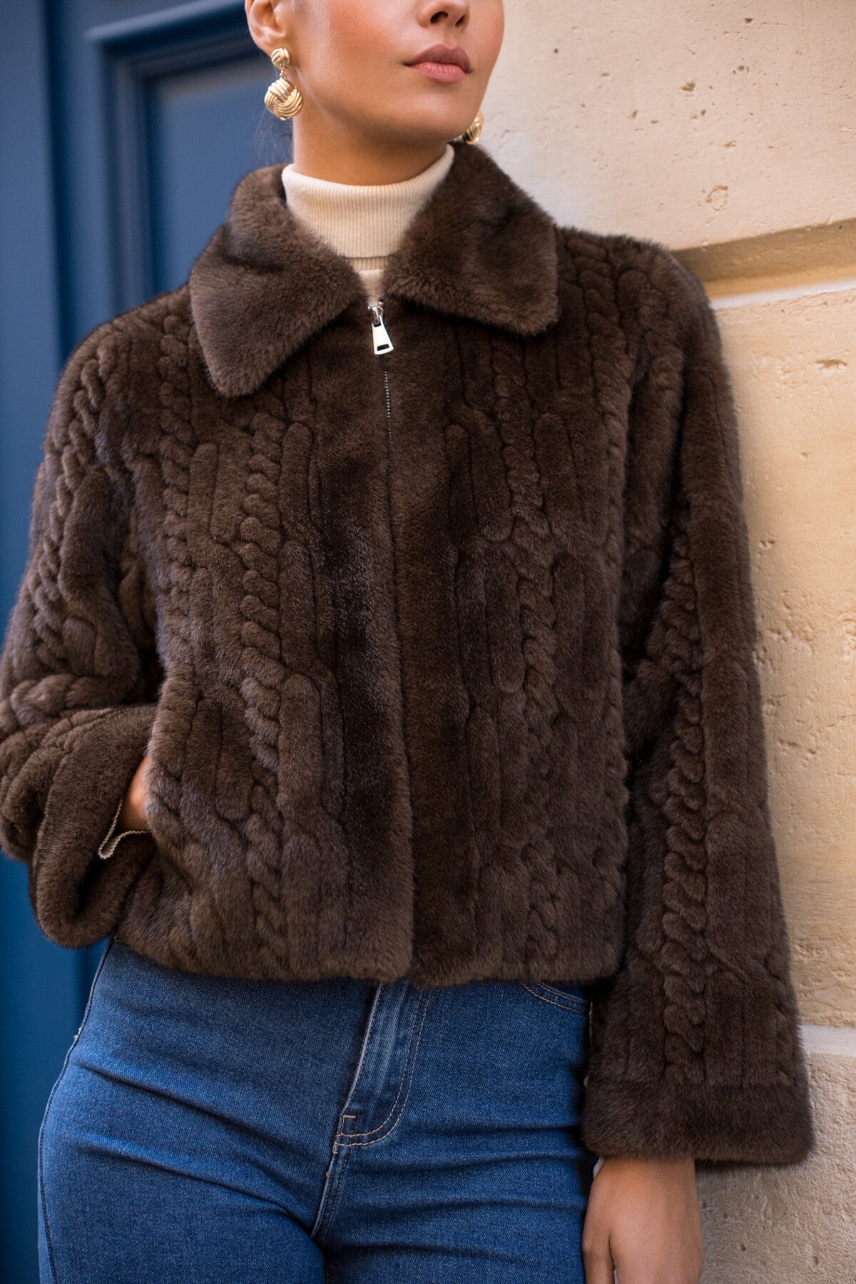 Fluffy jasje kabel - bruin