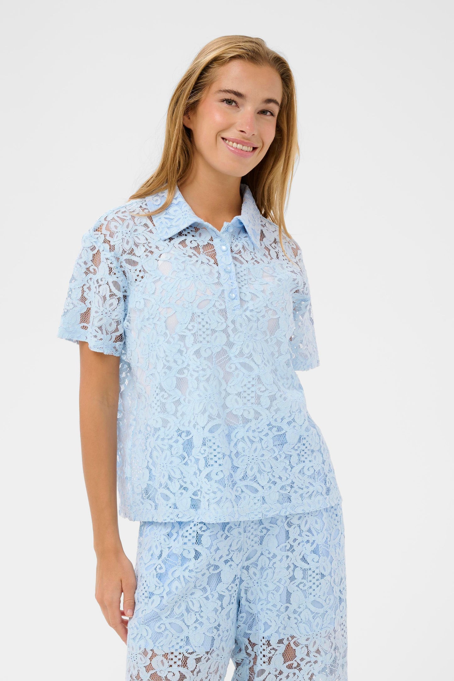 Lacy polo blouse - lichtblauw