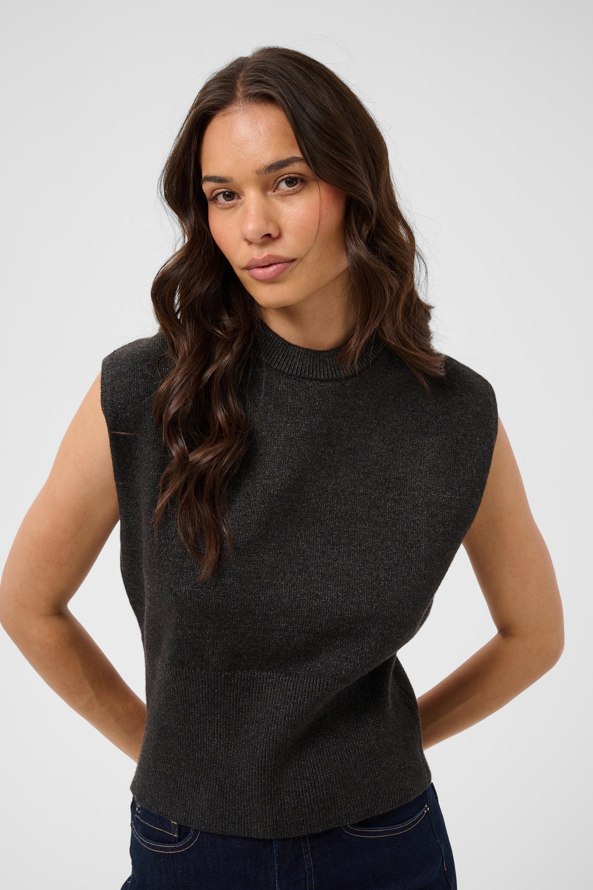 Barbara knit vest - dark grey