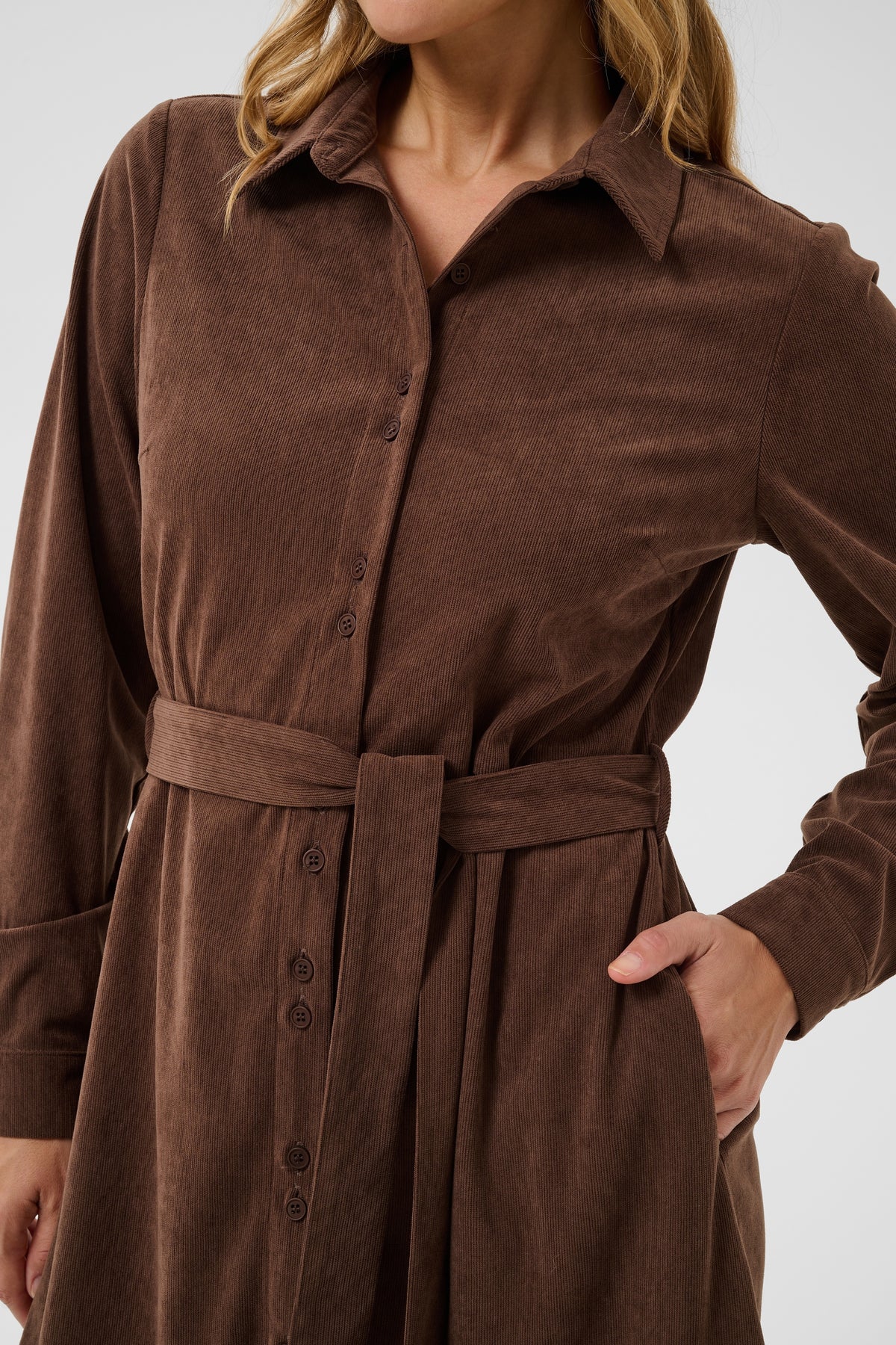 Svaja corduroy dress - cognac