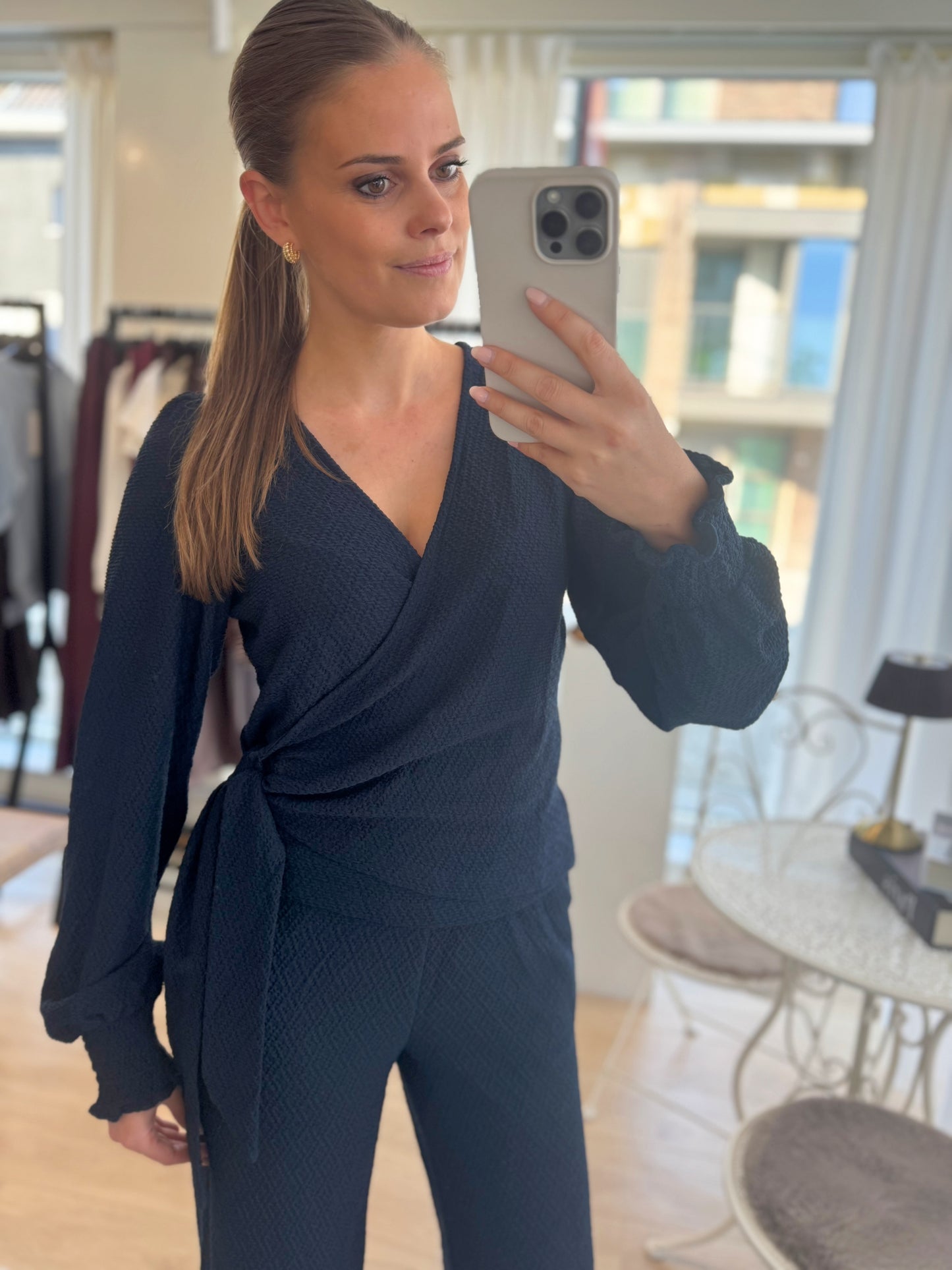 Isa top wrap - donkerblauw