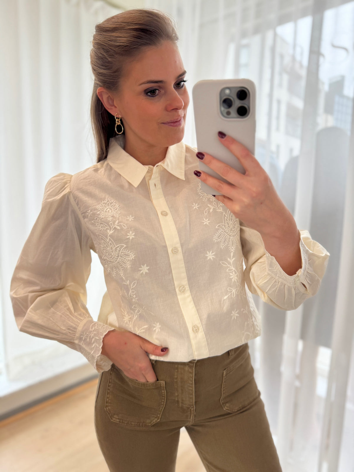Bloesje broderie anglaise - crème