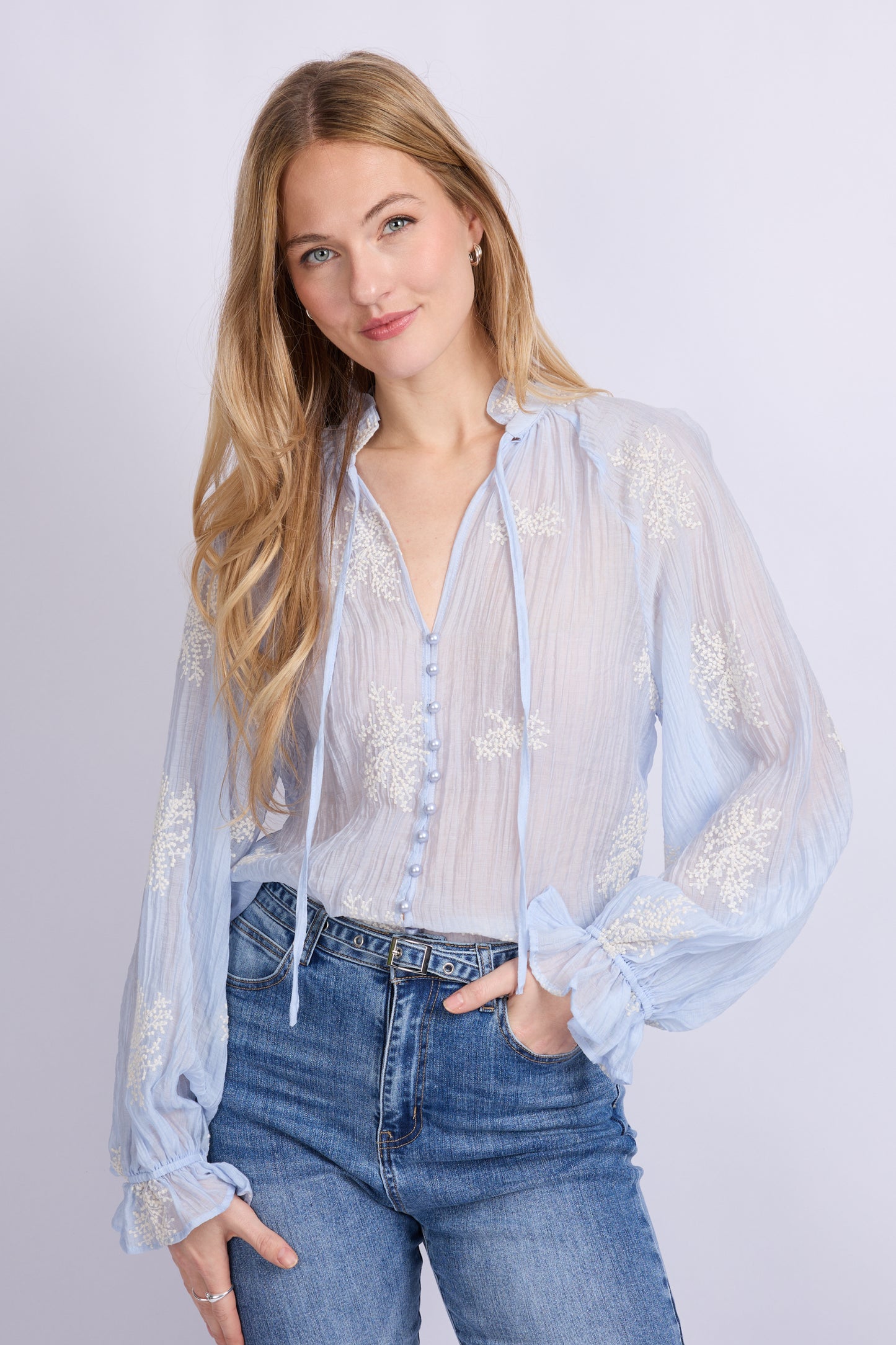 Lyra blouse broderie - lichtblauw
