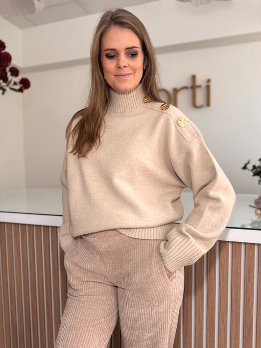 07722 sweater shoulder buttons - sand