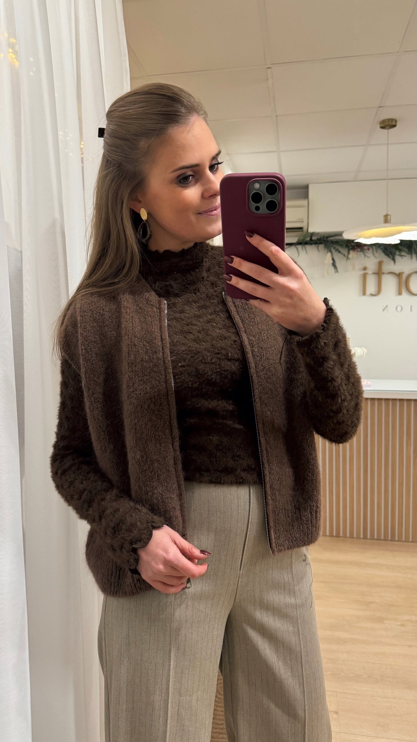 Fluffy lace top - bruin