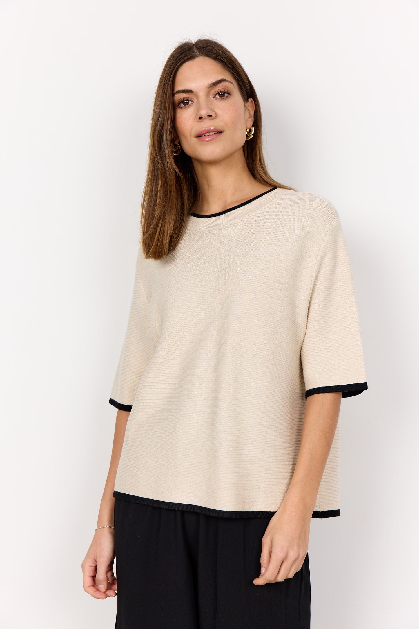 Dollie 793 truitje - beige