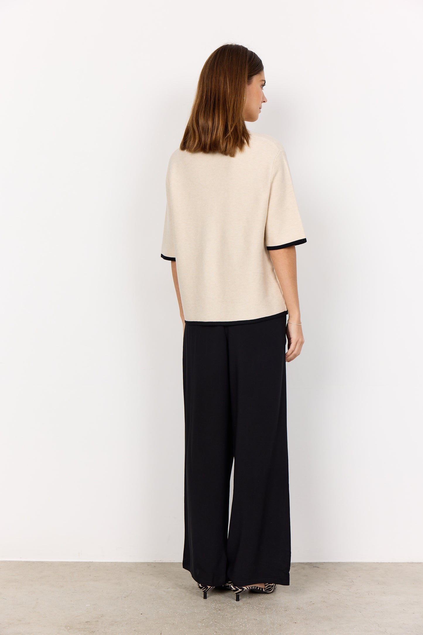 Dollie 793 truitje - beige