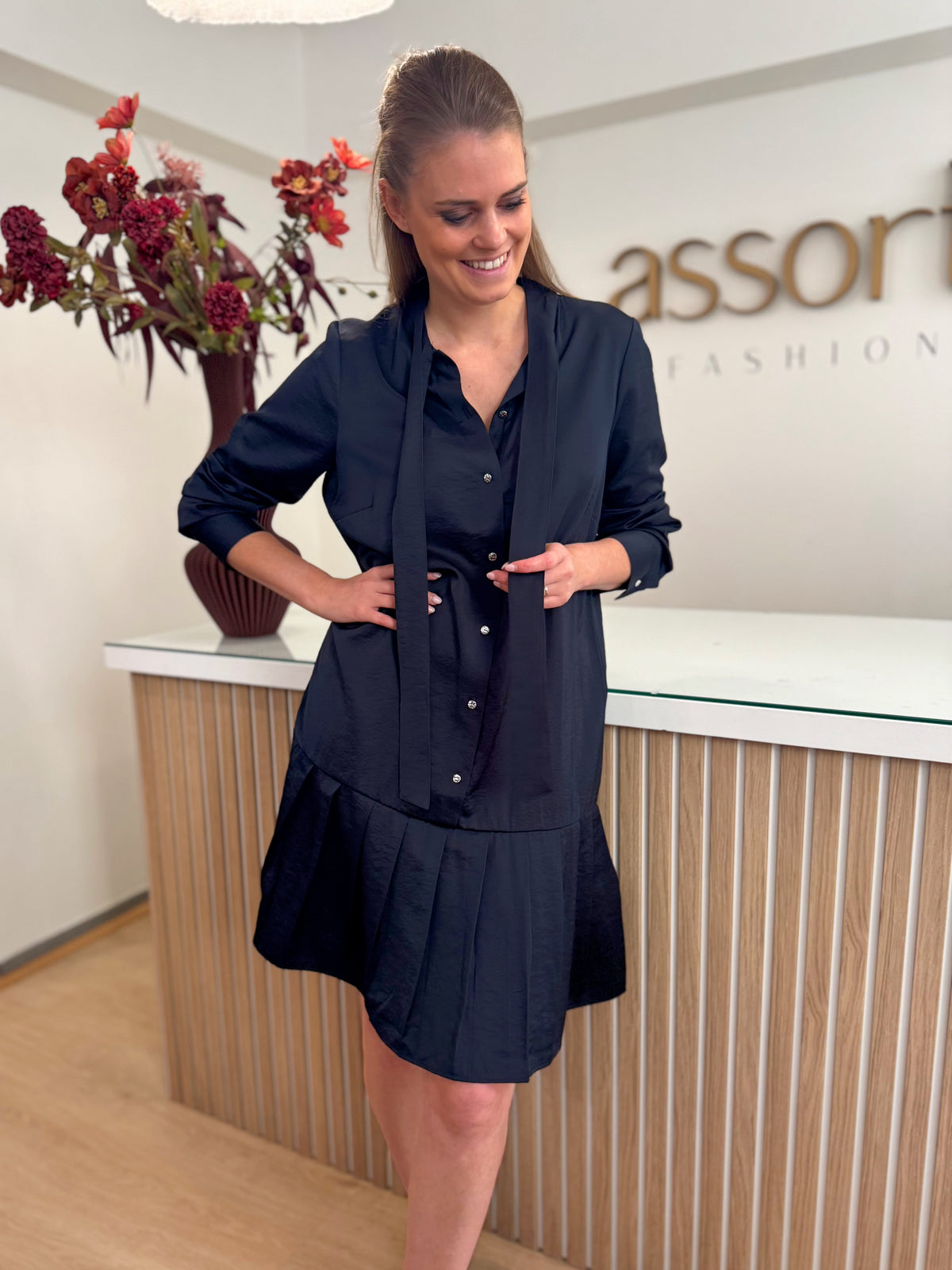Roelien plisé dress - donkerblauw