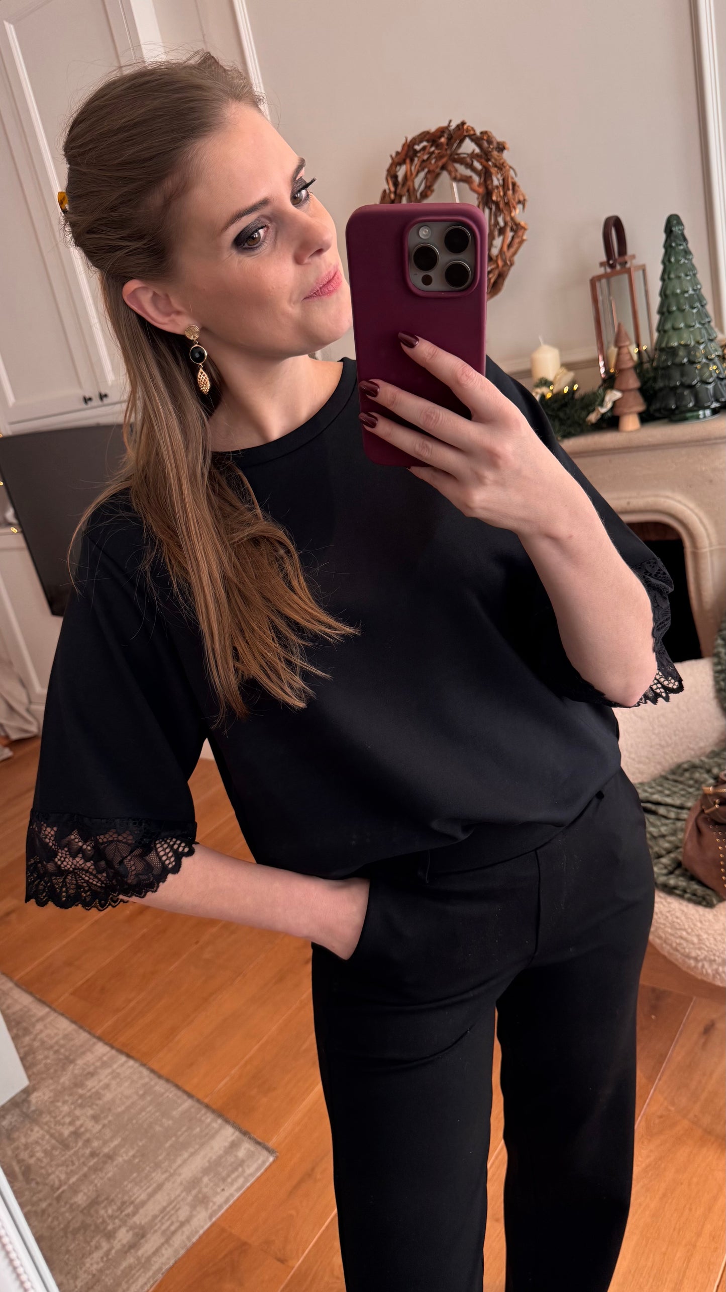 Banu 266 sweater lace - black