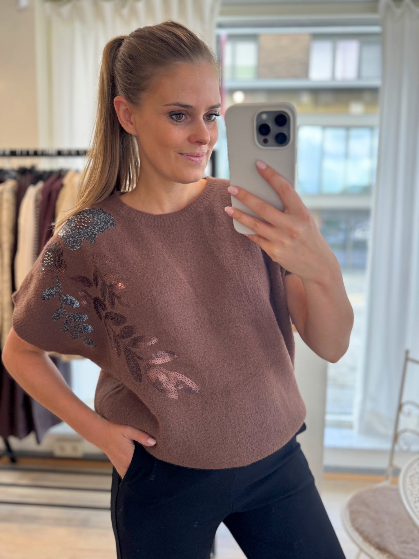 Victoria knit pullover - brown