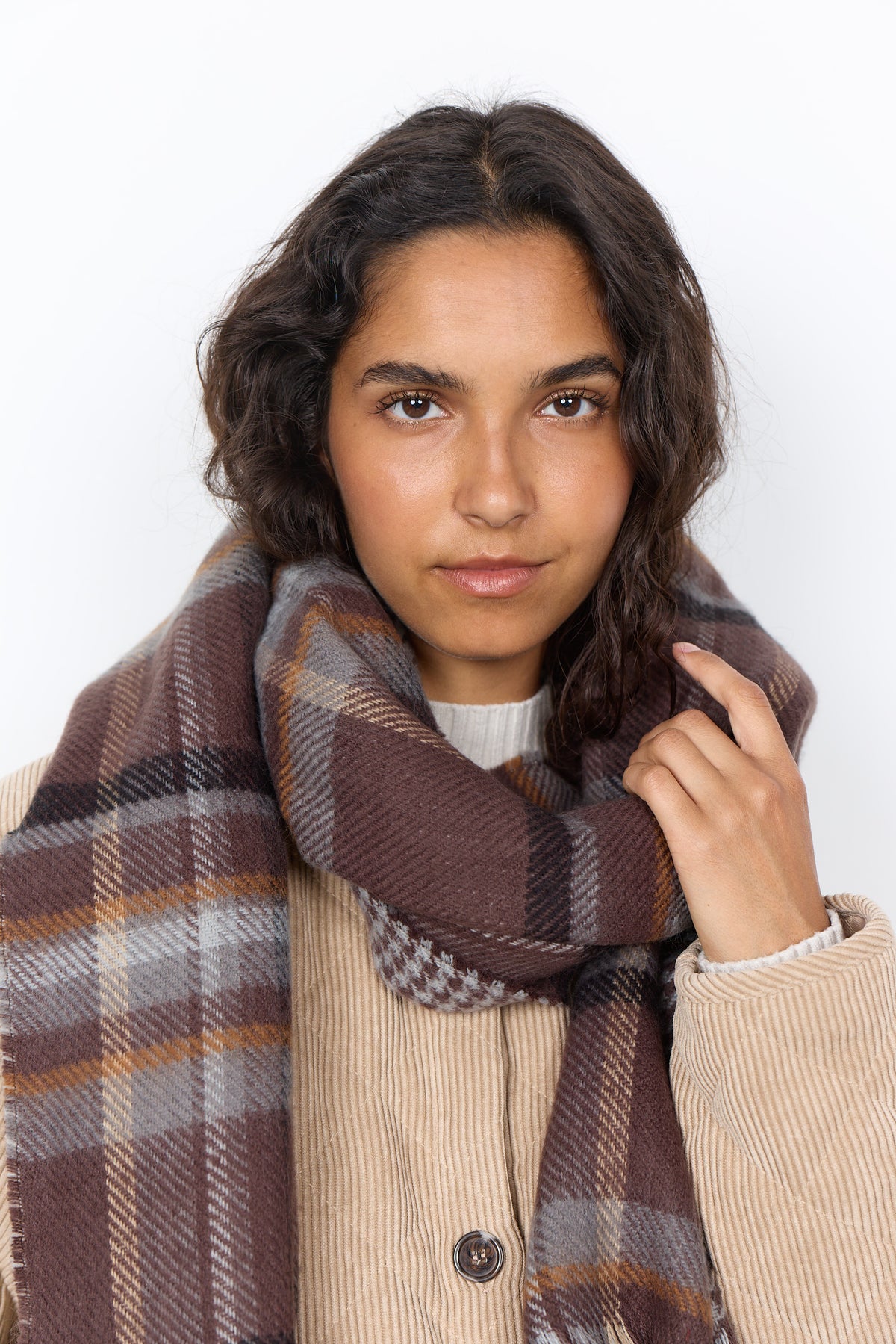 Hanan sjaal - bruin