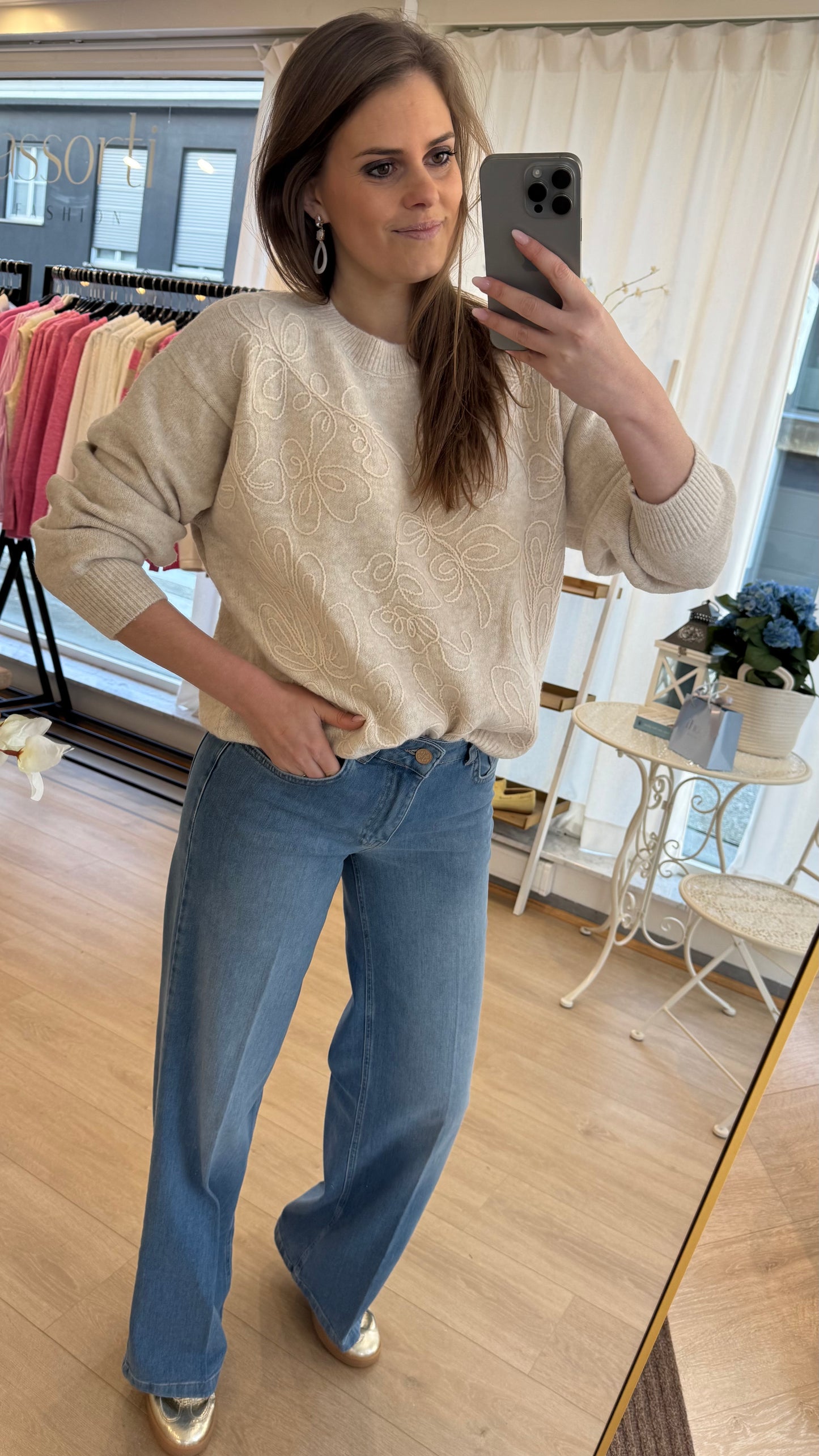 Trui bloemen broderie - beige