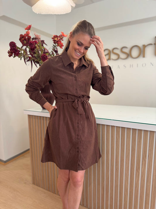 Svaja corduroy dress - cognac