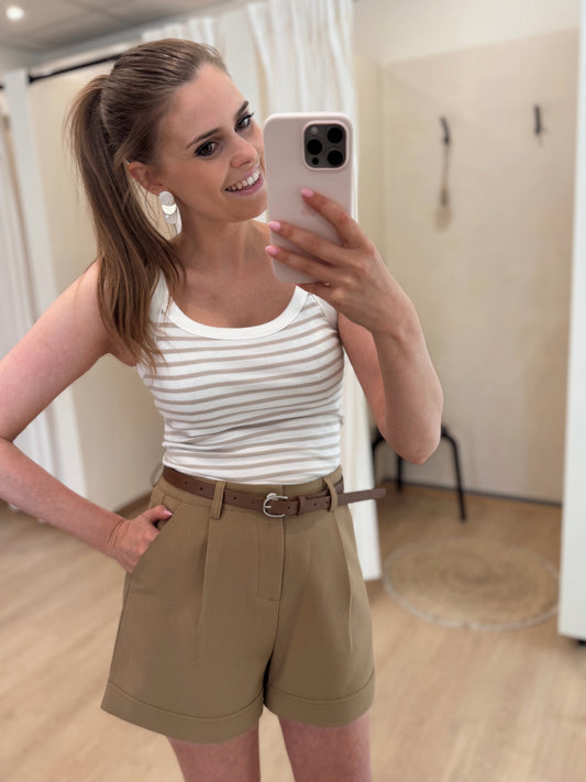 gekleed shortje met ceintuur - camel