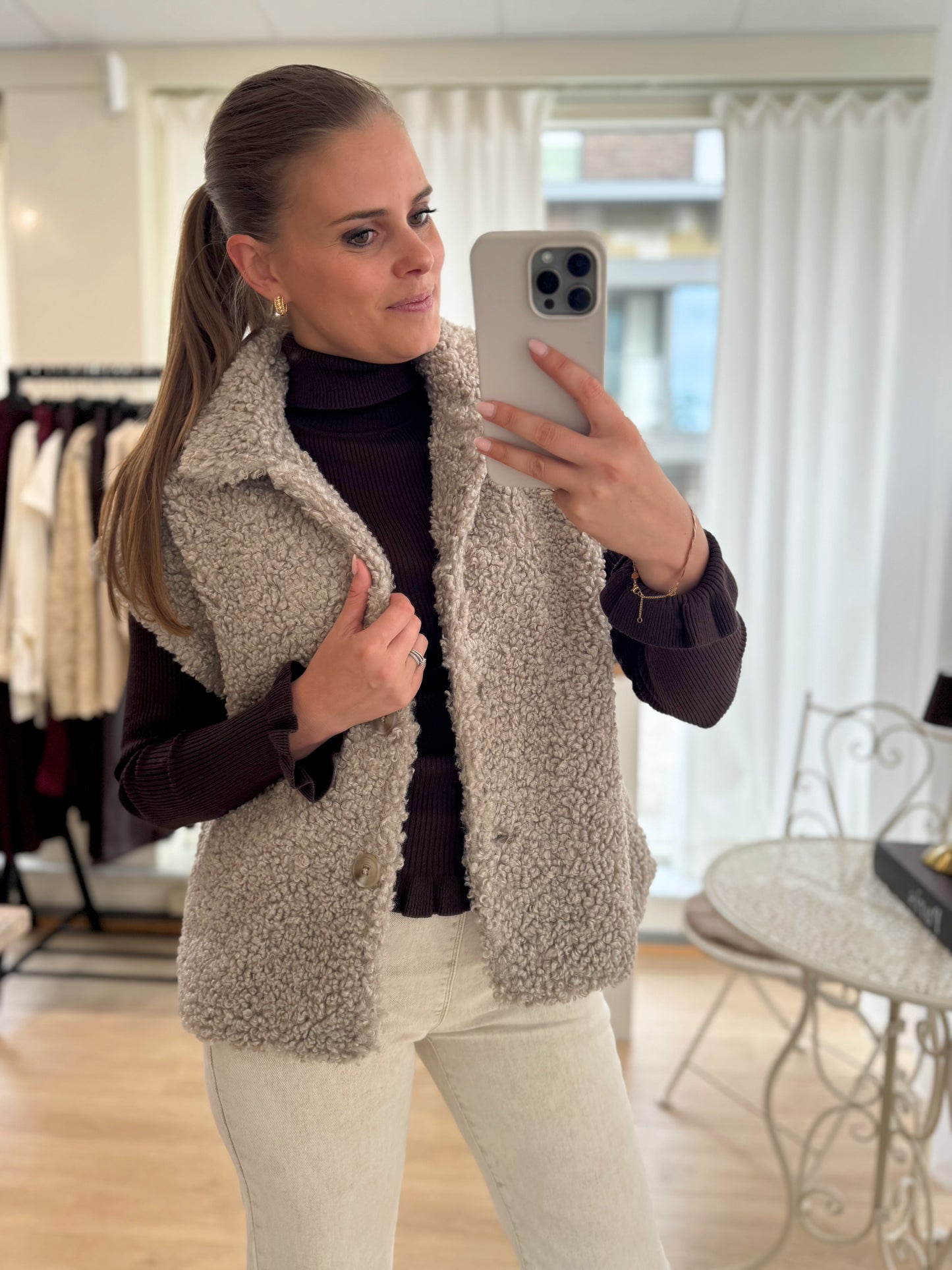 Teddy jacket - taupe