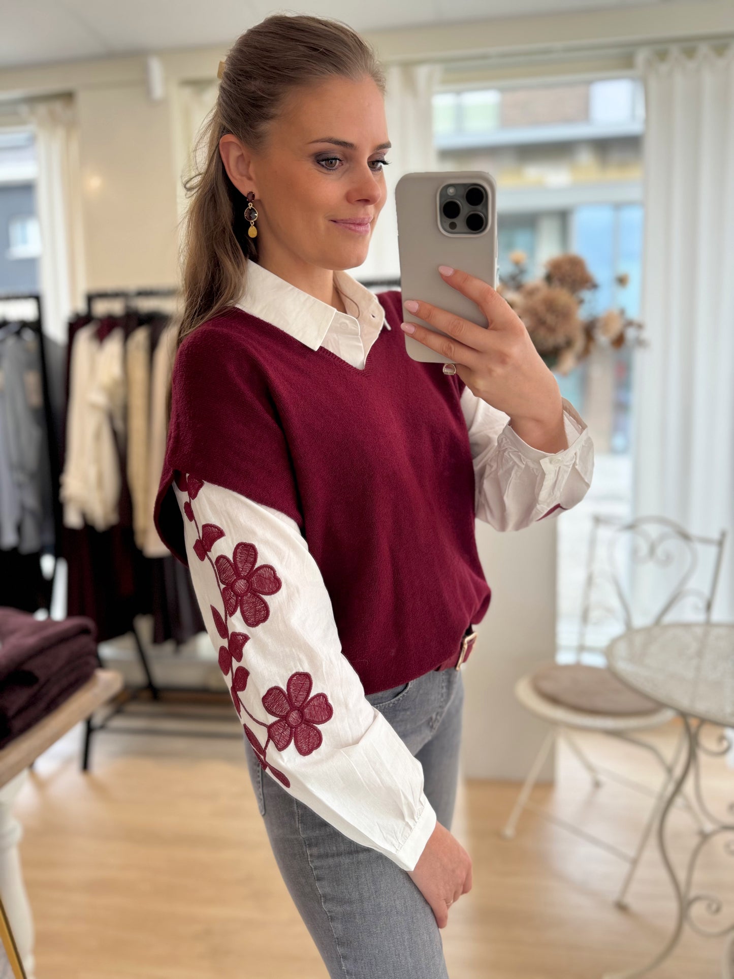 Bloes broderie mouw - wit/bordeaux