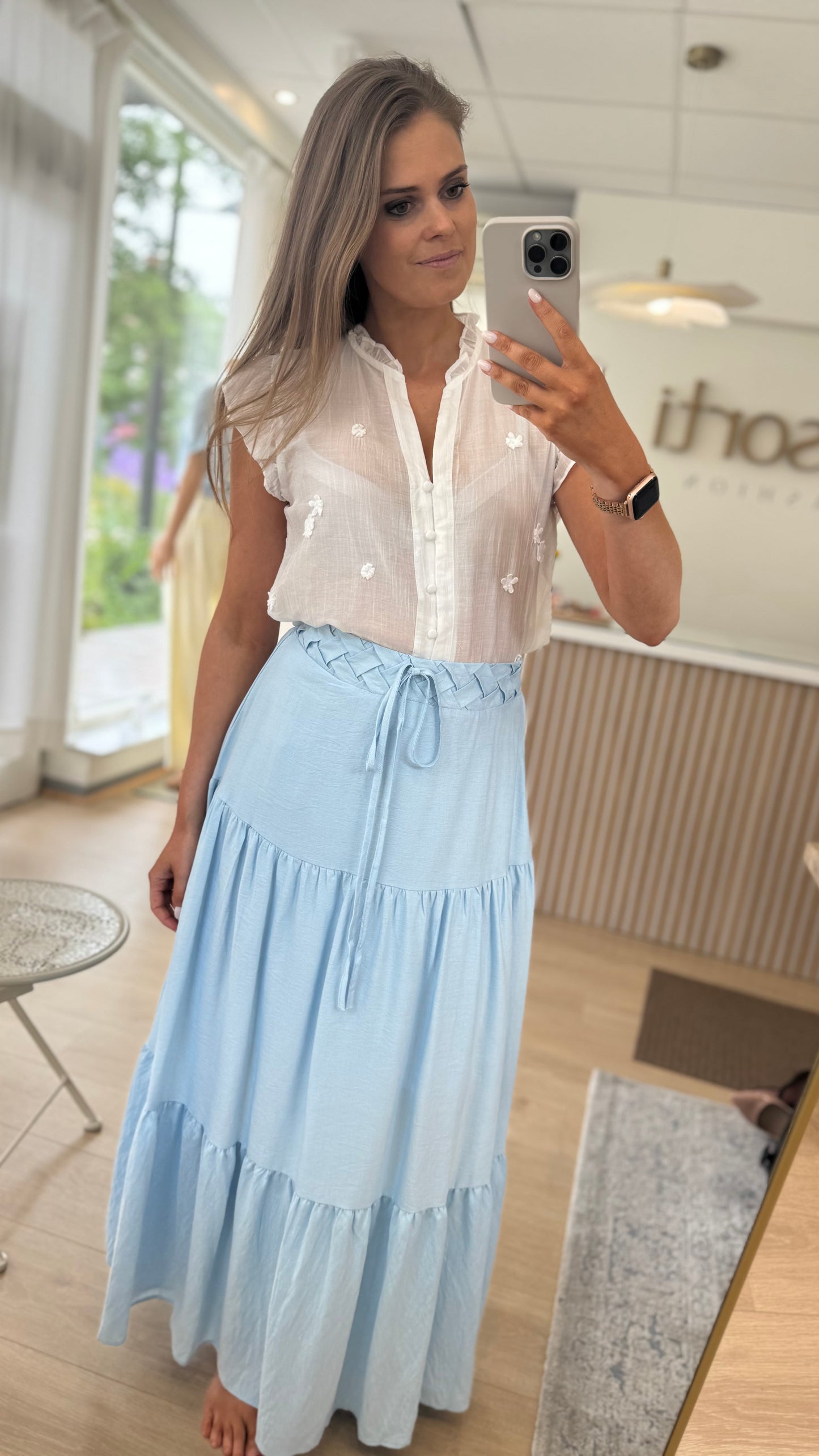 Solenne Maxi Rok - lichtblauw