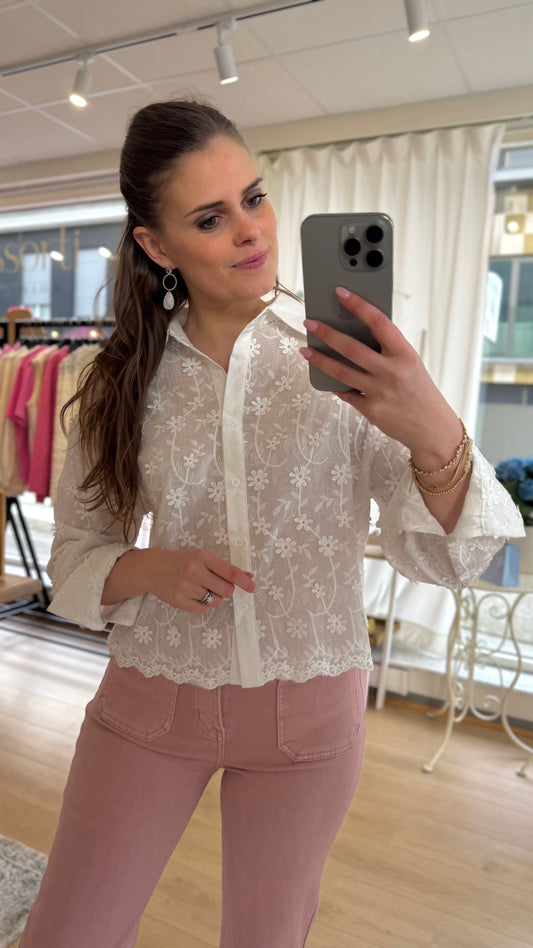 Cropped blouse broderie - wit