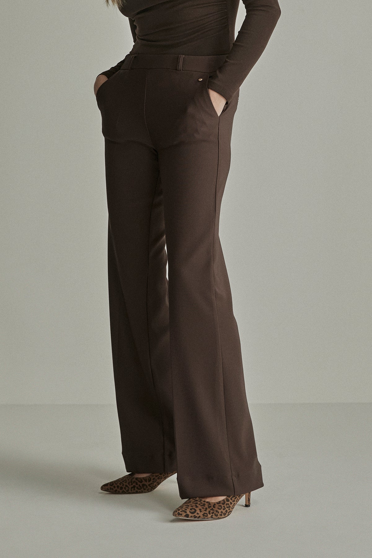 Mira elastic twill jersey - deep brown