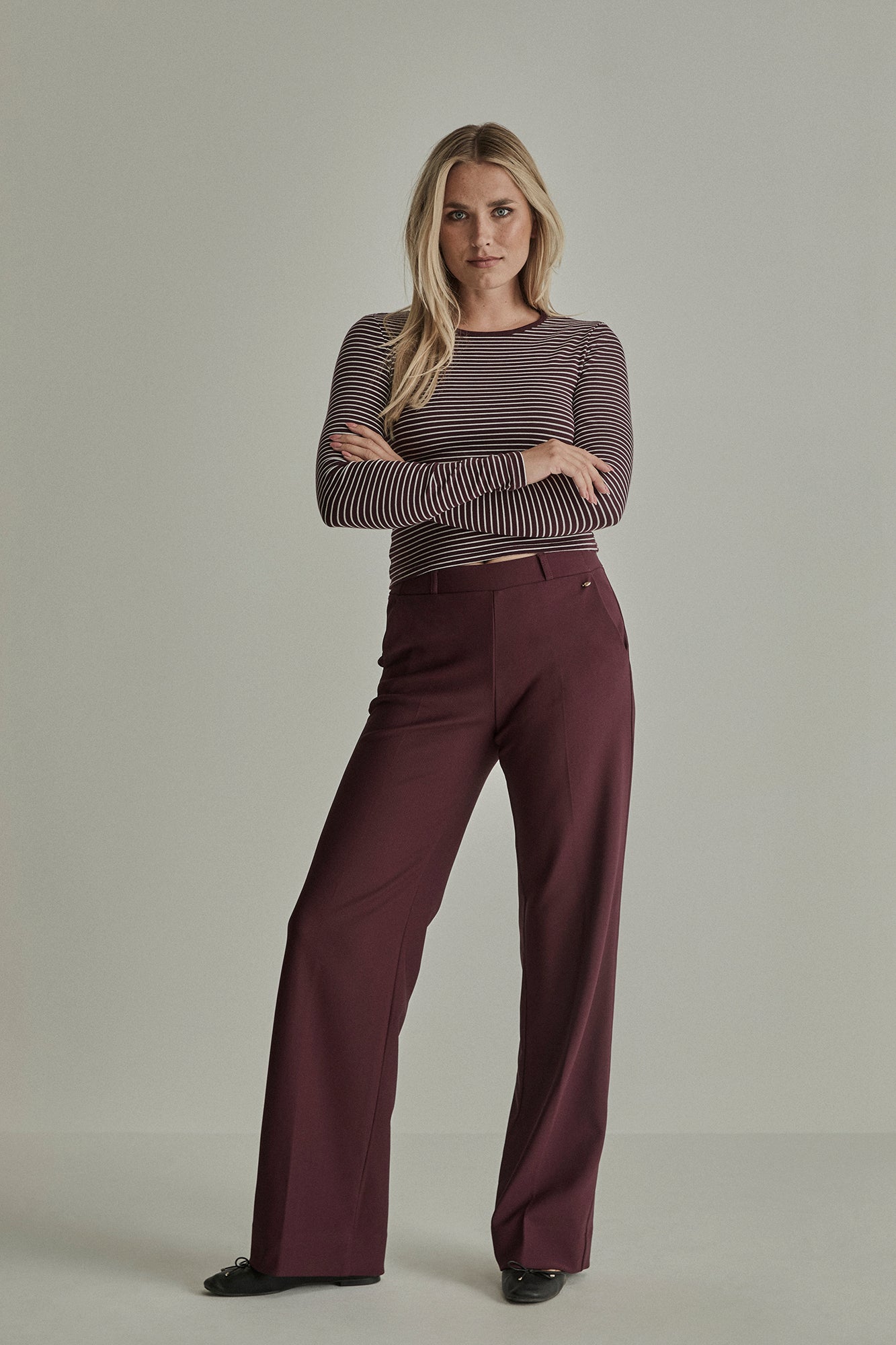 Mira elastic twill jersey - burgundy red