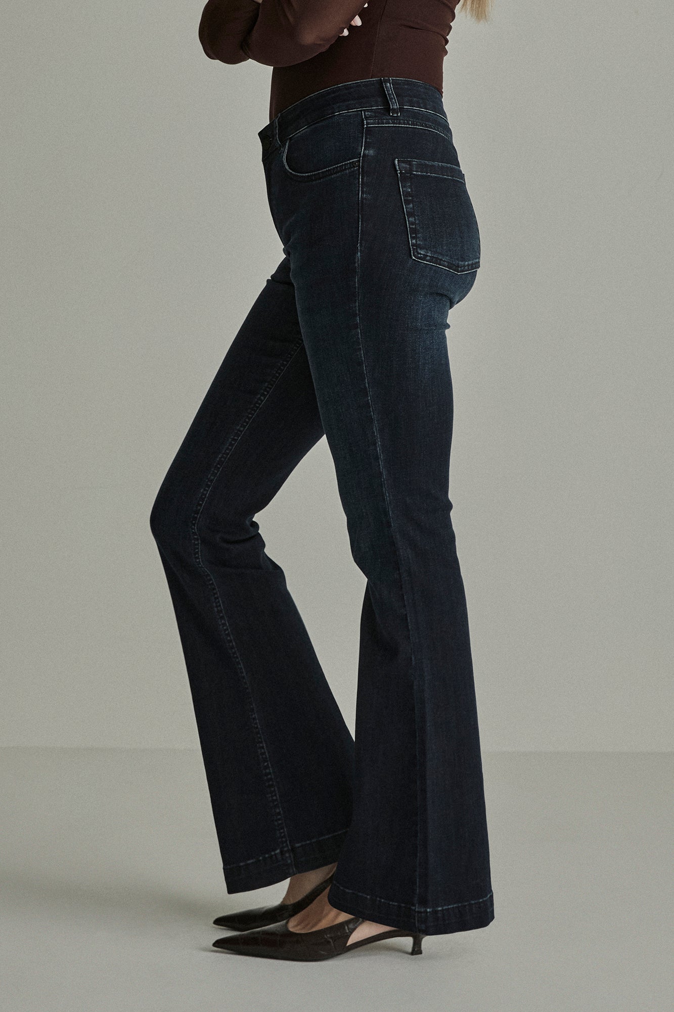 Jade Para Mi - blue black