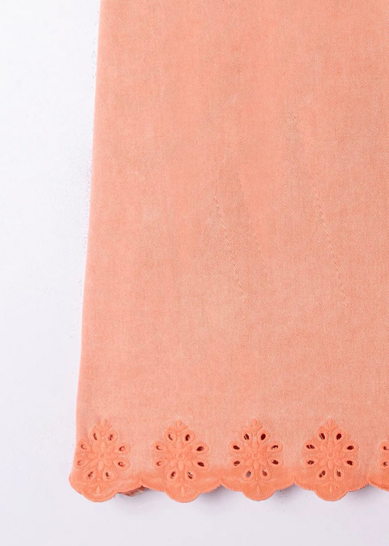 Jeanskleedje broderie boord - peche