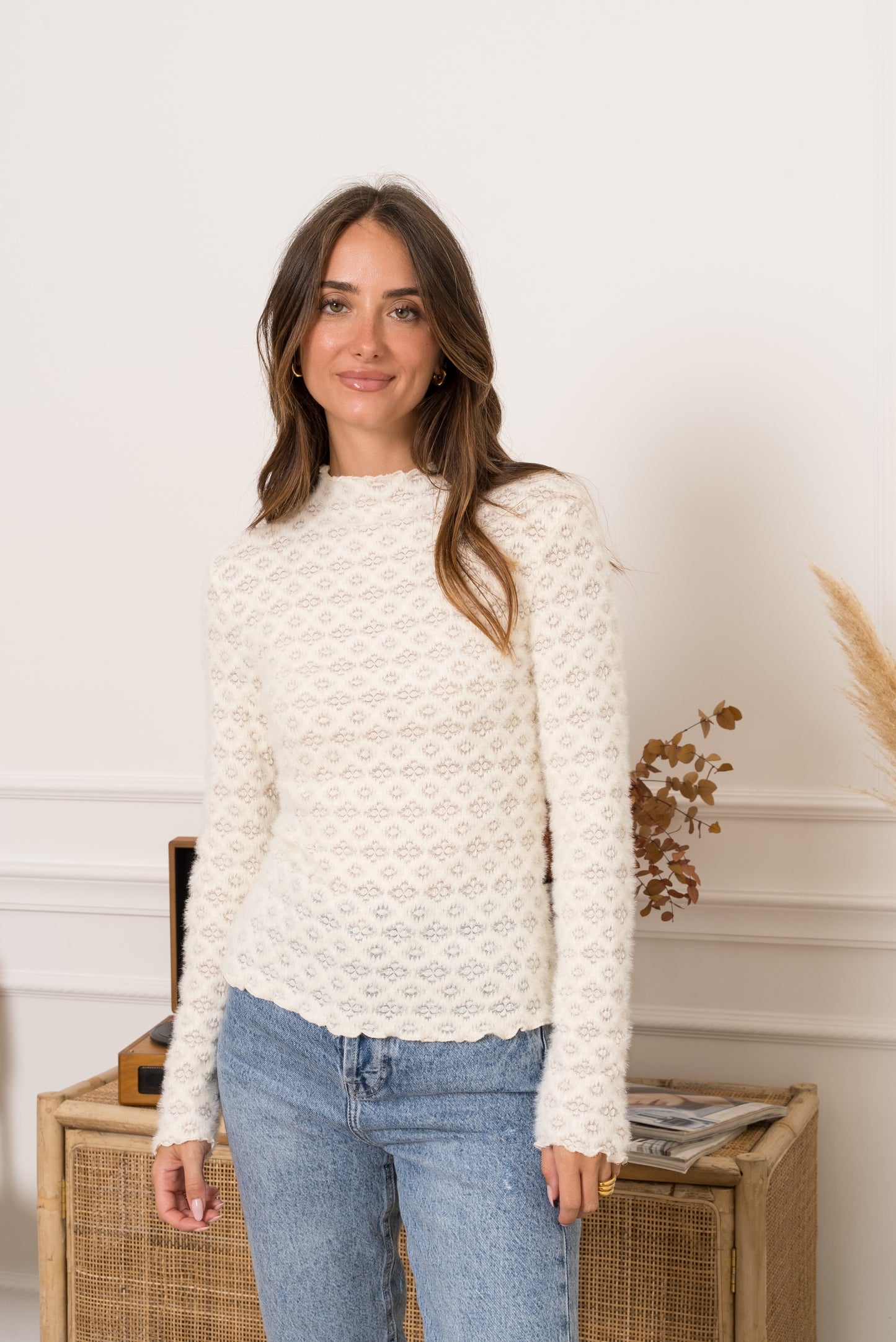 Fluffy lace top - ecru