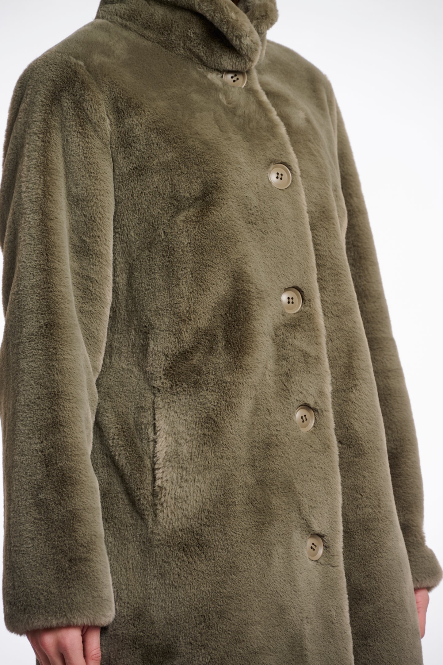 Nonna fake fur coat - green ash