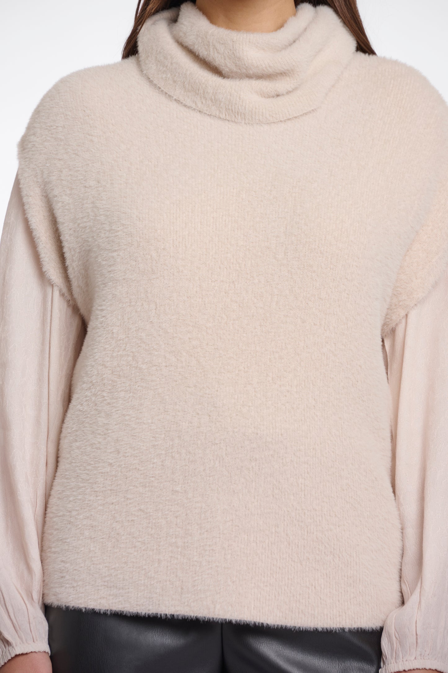 Tracie spencer met col - lichtbeige