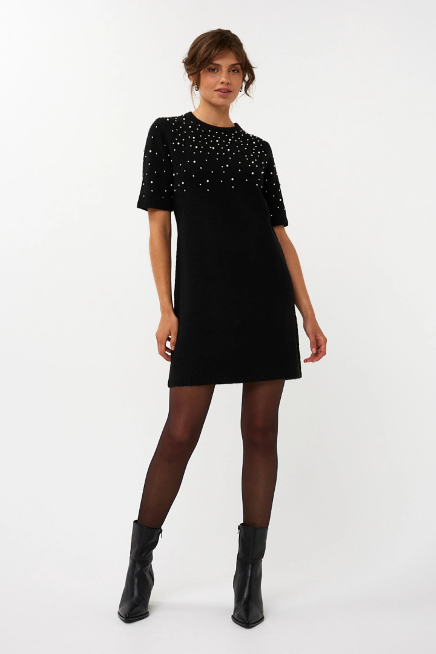 07712 Dress pearls - black
