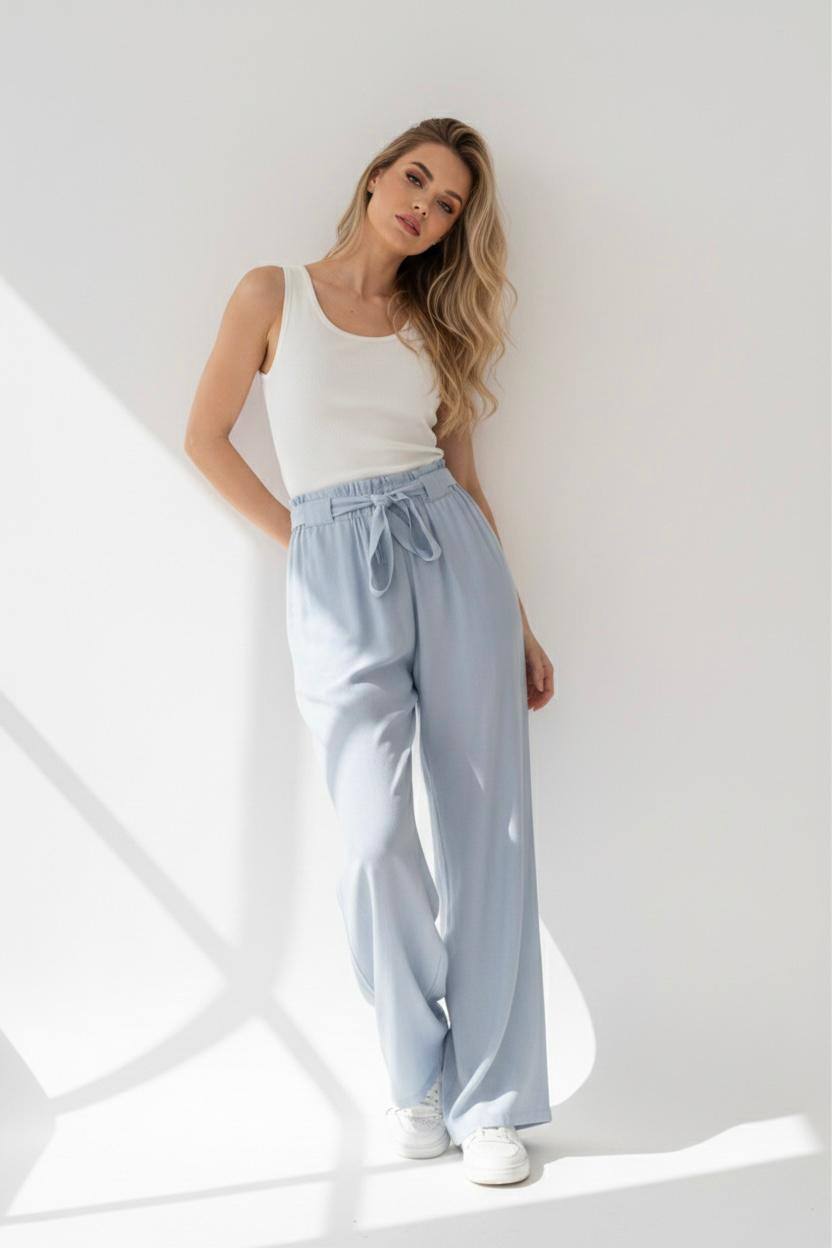 Lichte broek met rekker - lichtblauw